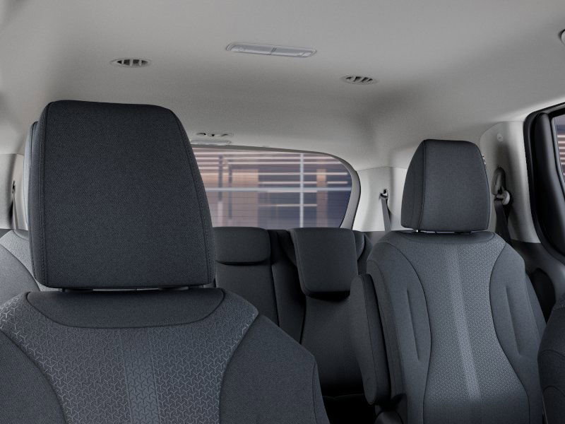 2026 Kia Carnival LX photo 25