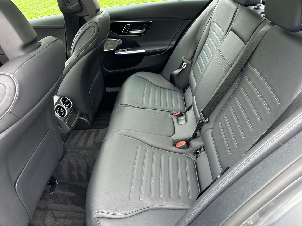 2025 Mercedes Benz C 300 4MATIC photo 27