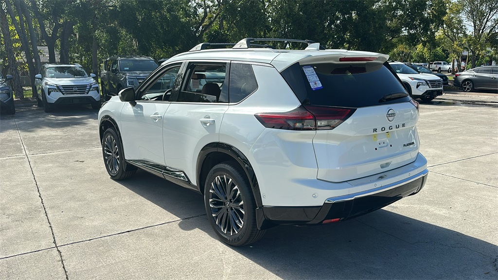 2025 Nissan Rogue Platinum photo 4