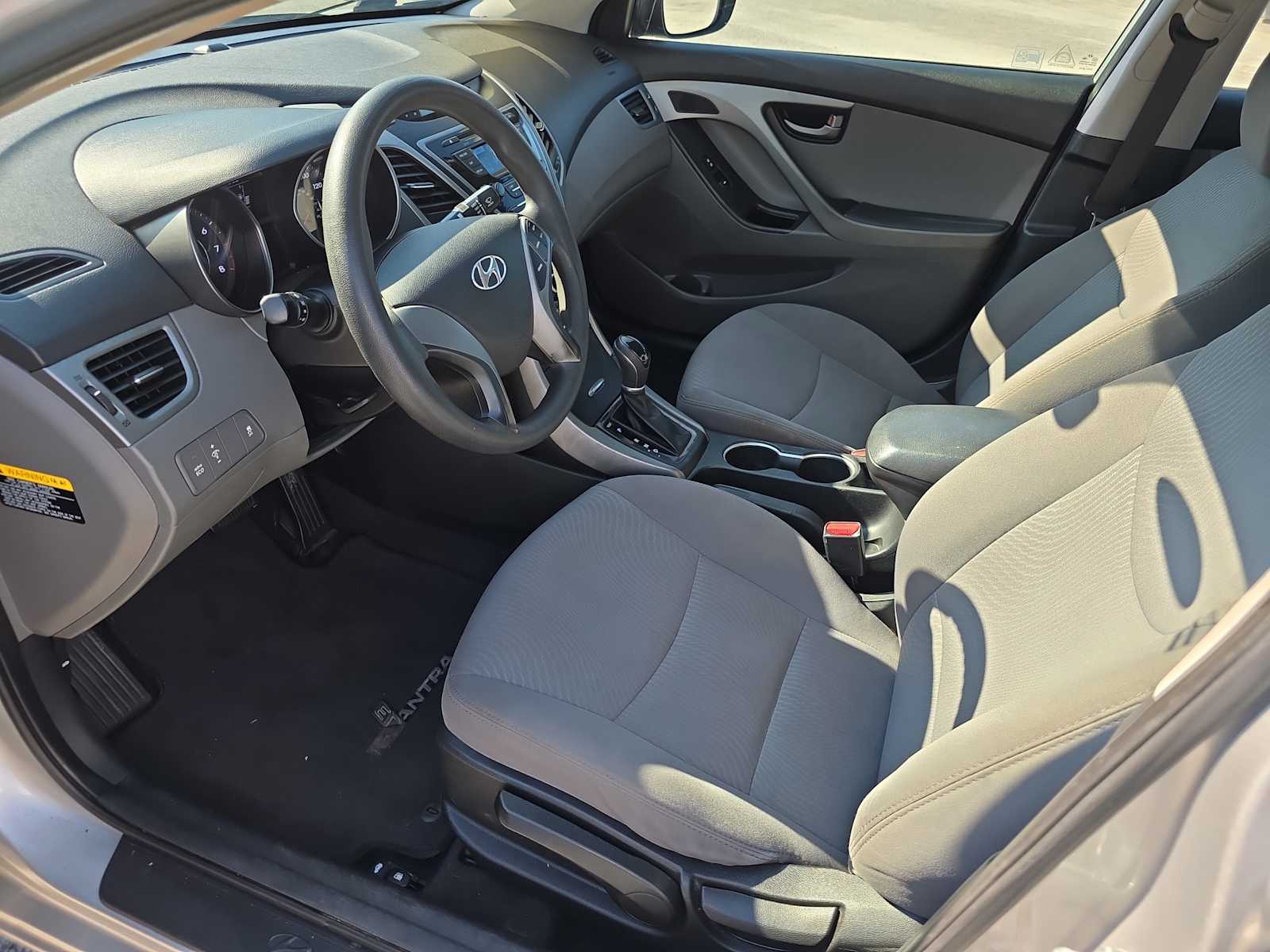 2015 Hyundai Elantra SE photo 8