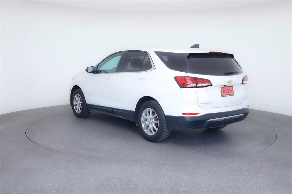 2024 Chevrolet Equinox LT photo 3