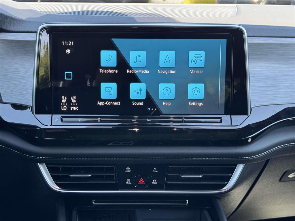 2026 Volkswagen Atlas Cross Sport SE Technology photo 18