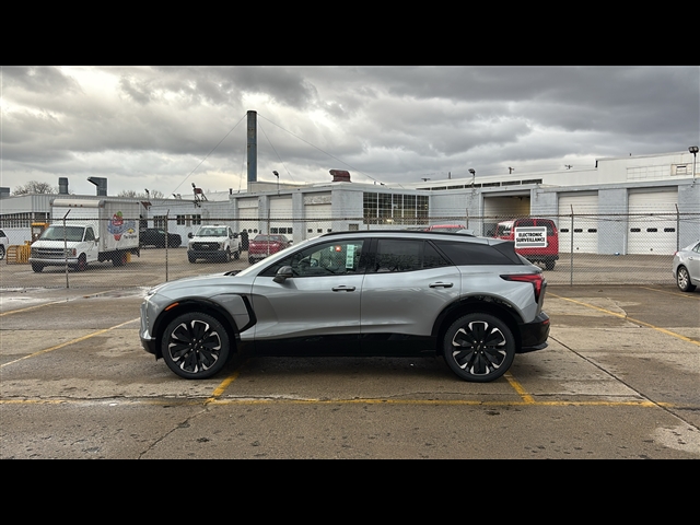 2025 Chevrolet Blazer EV RS photo 3