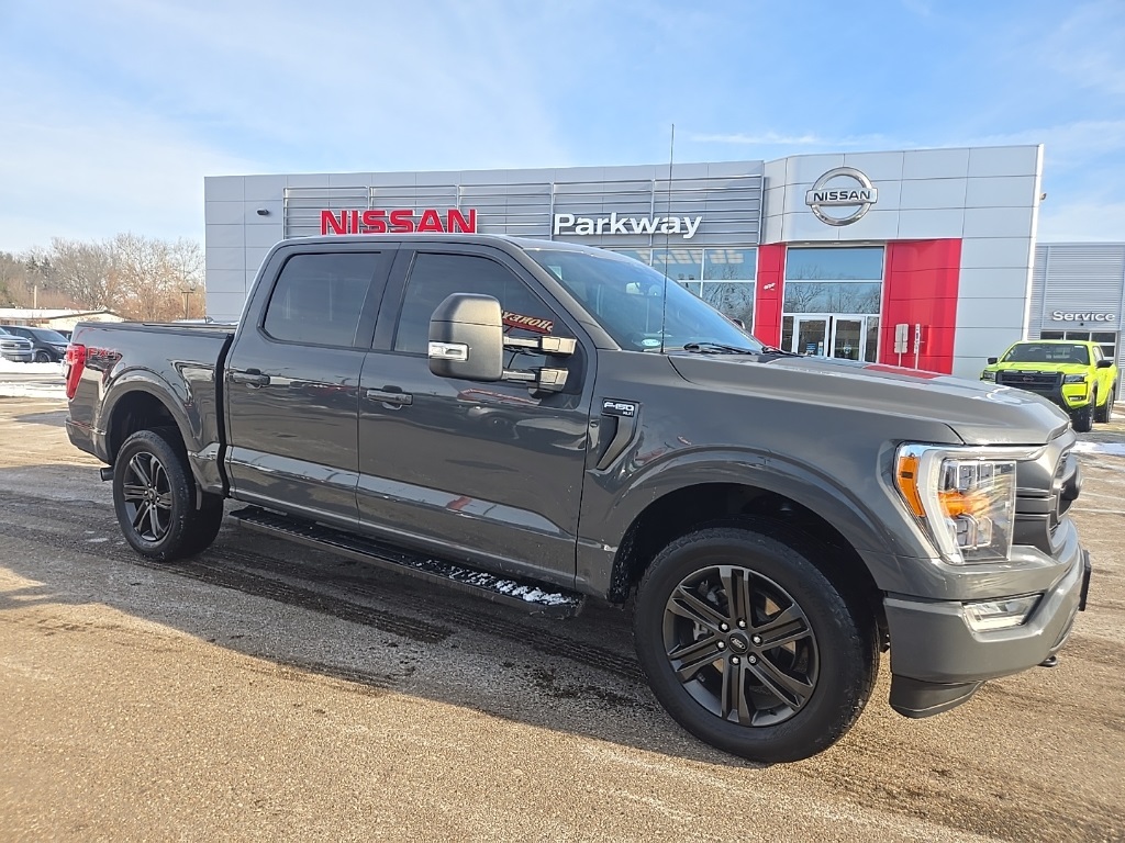 2021 Ford F-150 XLT's photo