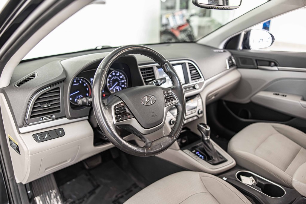 2018 HYUNDAI ELANTRA - Image 11