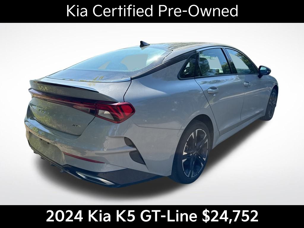 2024 Kia K5 GT-Line photo 3