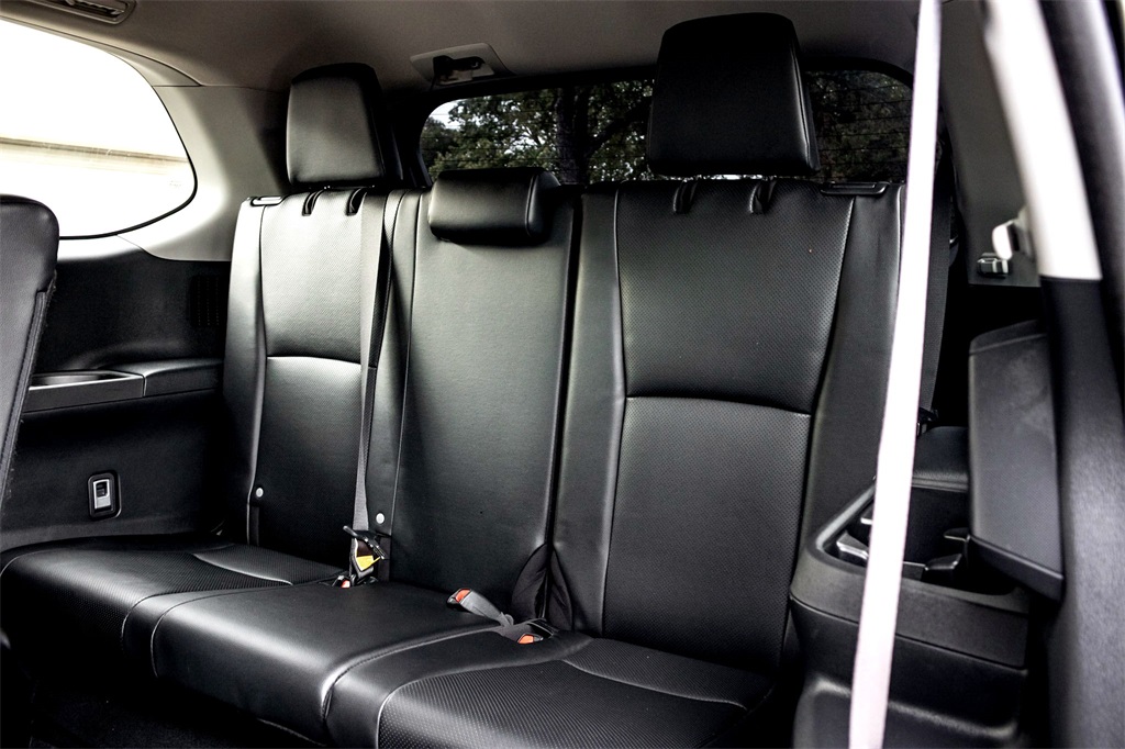 2024 Toyota Grand Highlander XLE photo 25