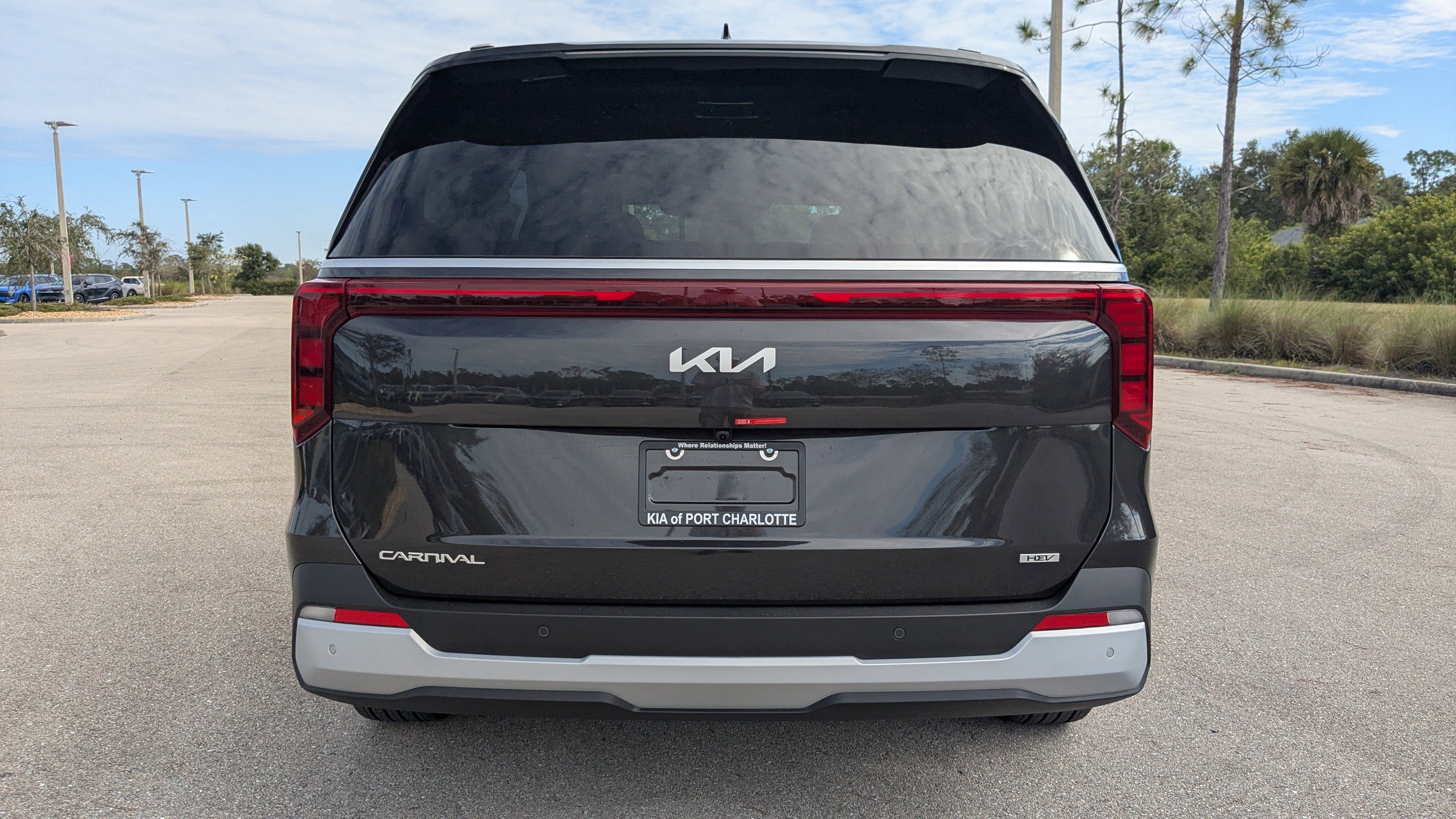 2026 Kia Carnival EX photo 3