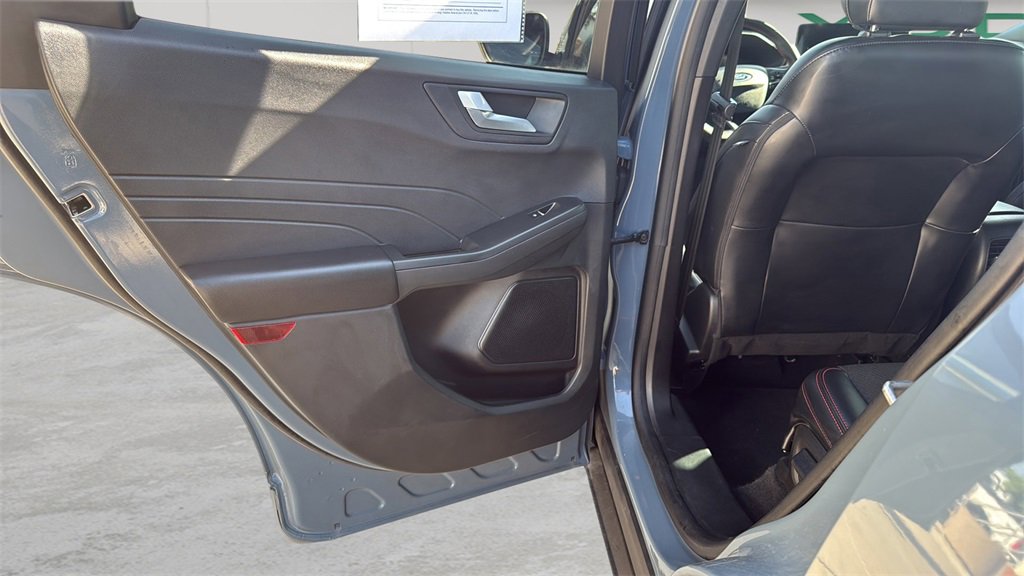 2023 Ford Escape ST-Line photo 32