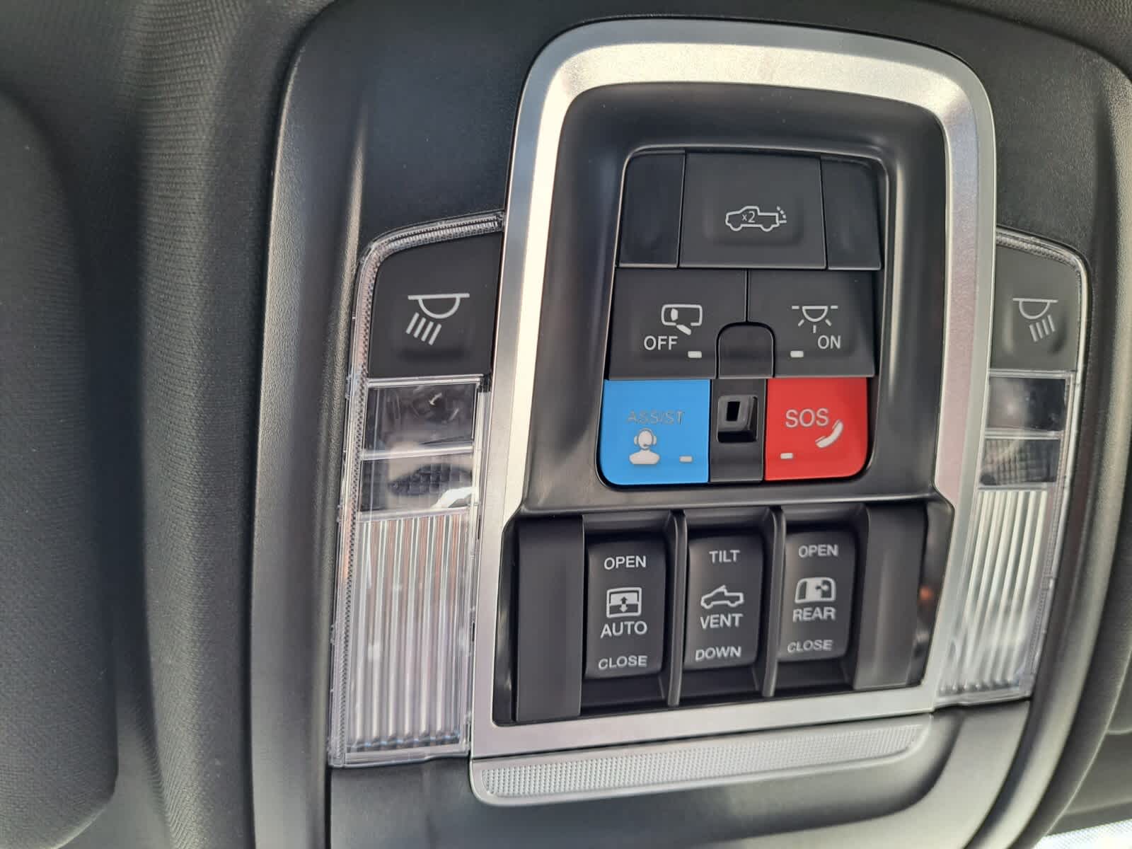 2025 Ram 2500 Laramie photo 12