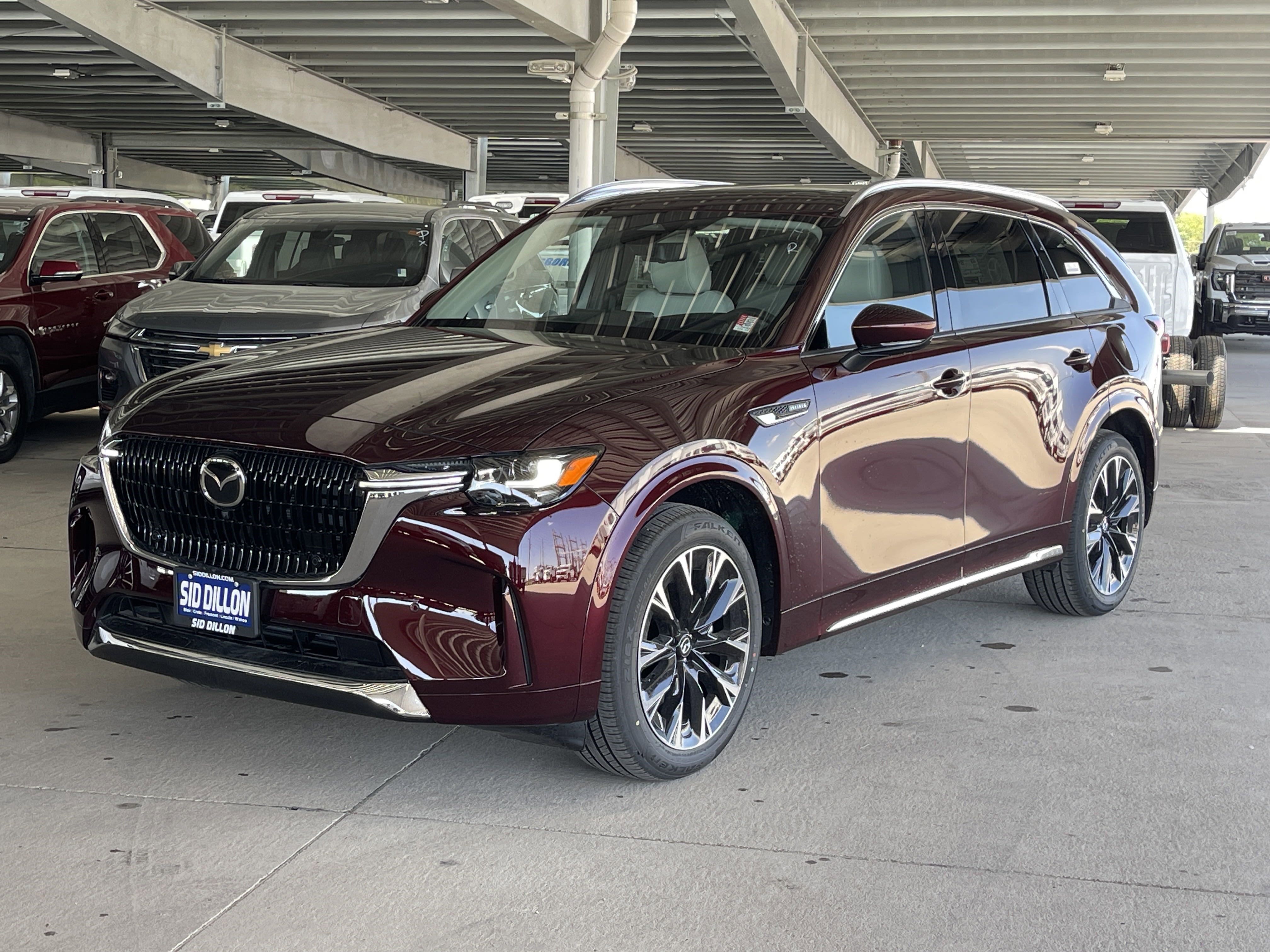 2025 Mazda CX-90 Premium Package's photo
