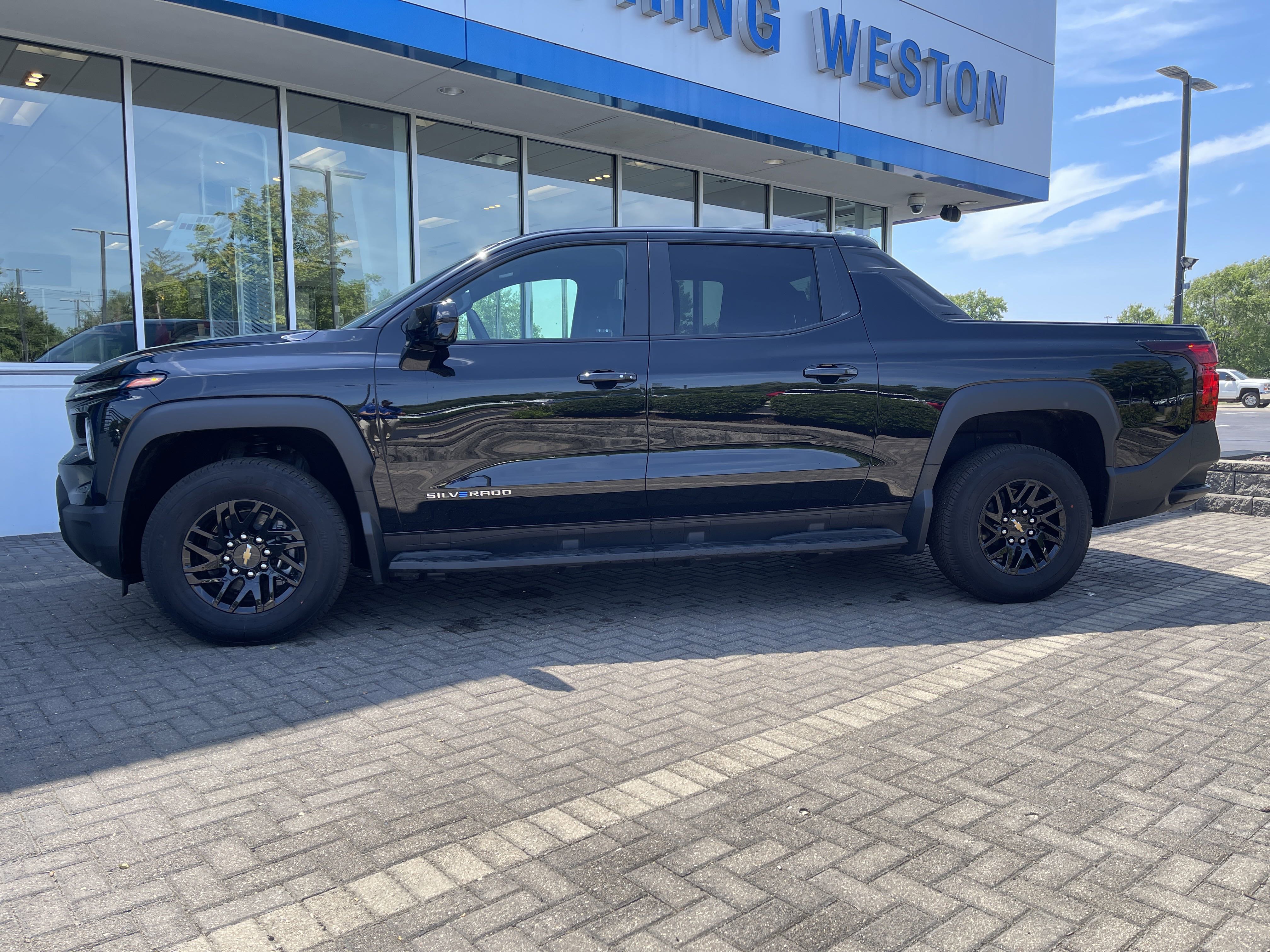 Used 2024 Chevrolet Silverado EV Work Truck with VIN 1GC10UED6RU205769 for sale in Peoria, IL