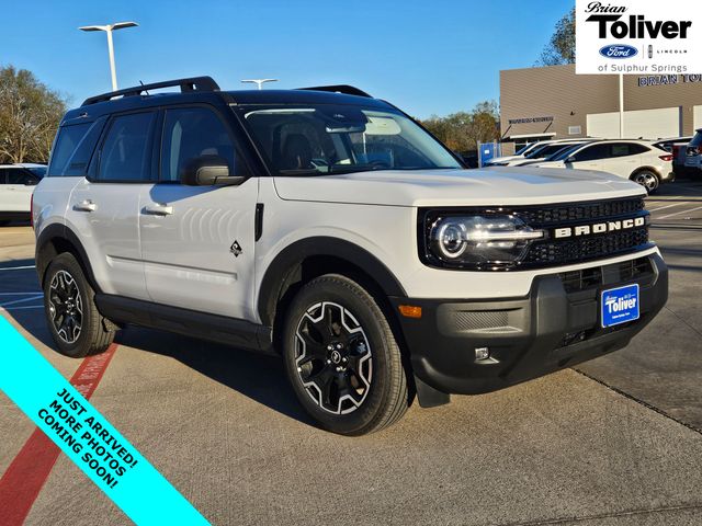 2025 Ford Bronco Sport Outer Banks's photo