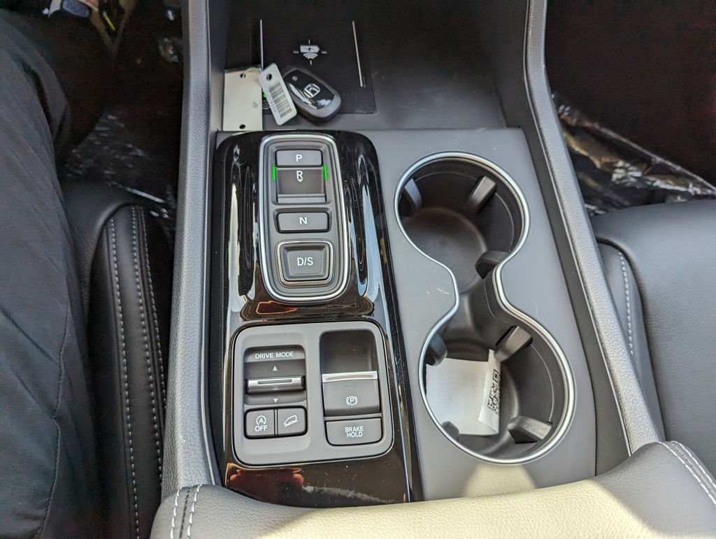2025 Honda Pilot Touring photo 18