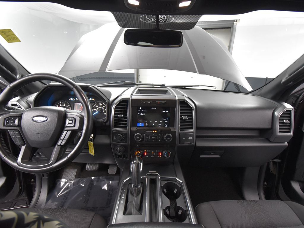 2018 Ford F-150 XLT FX4 photo 17