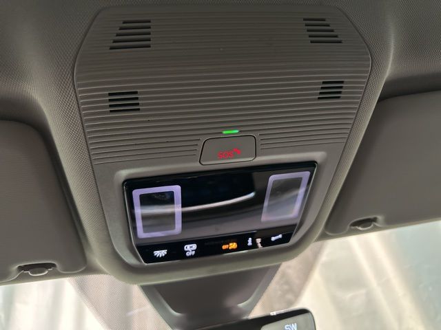 2026 Volkswagen Atlas SE Technology photo 22