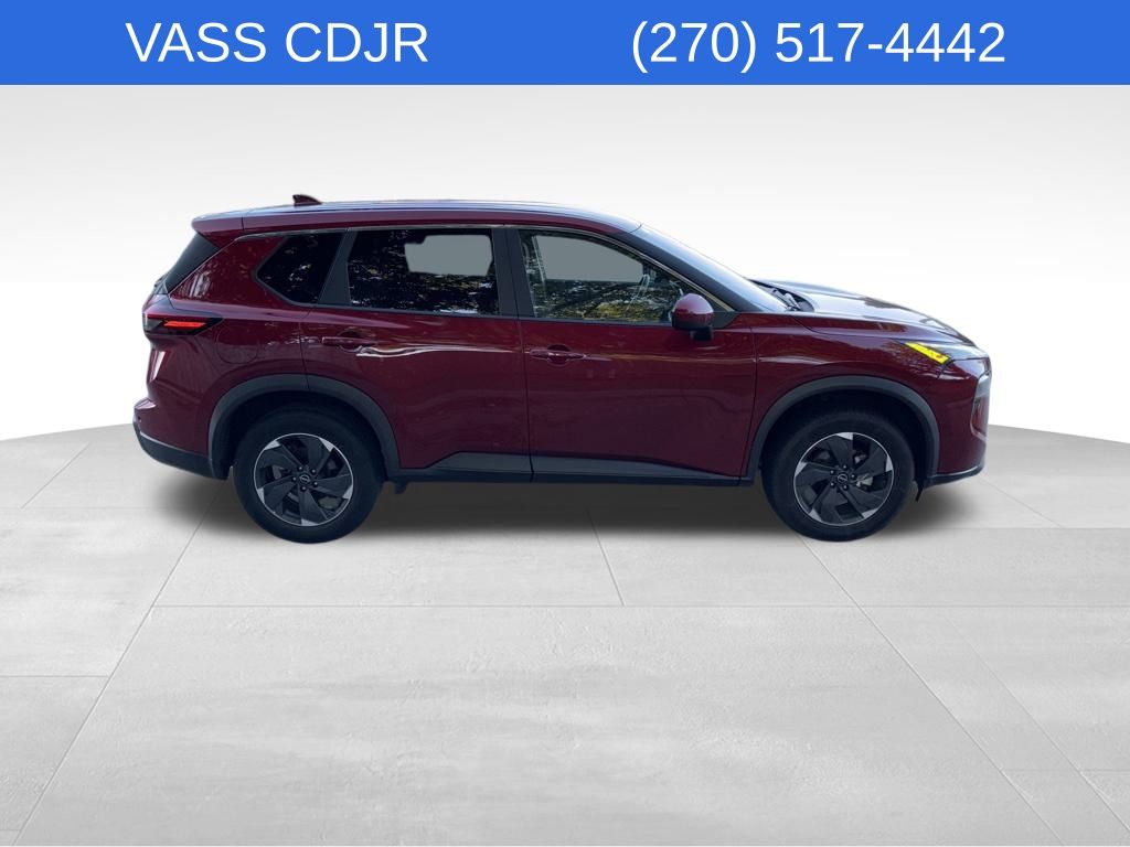2024 Nissan Rogue SV photo 4