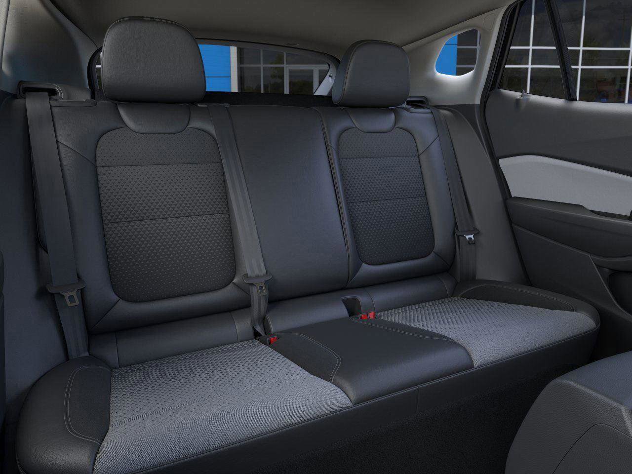2025 Chevrolet Trax LT photo 14