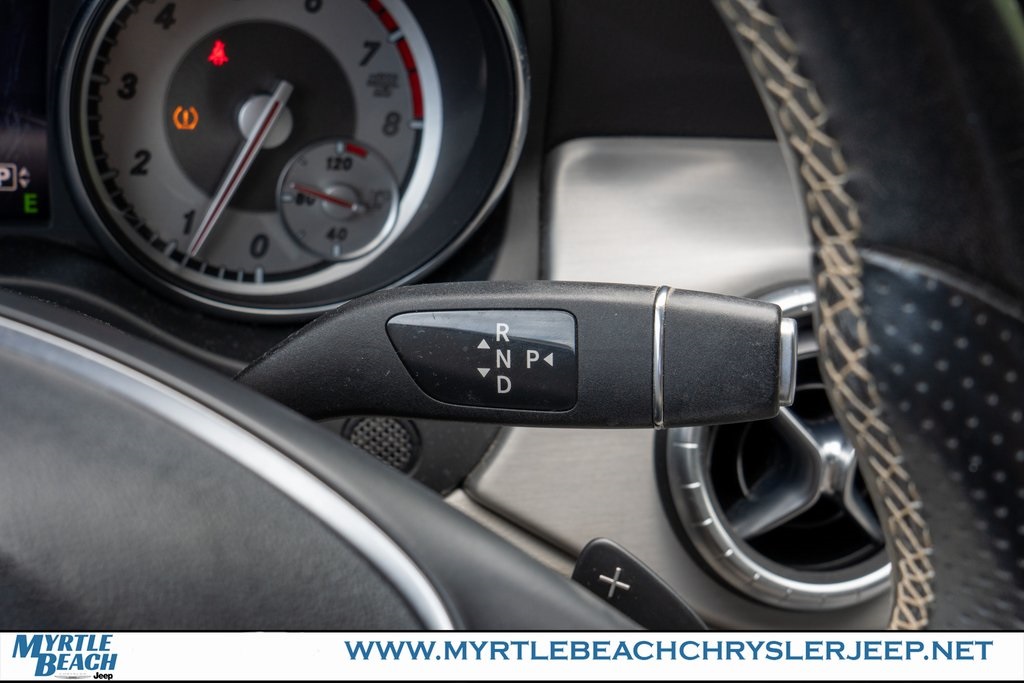 2015 Mercedes Benz CLA 250 photo 22