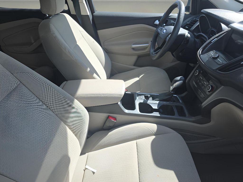 2019 Ford Escape SE photo 10