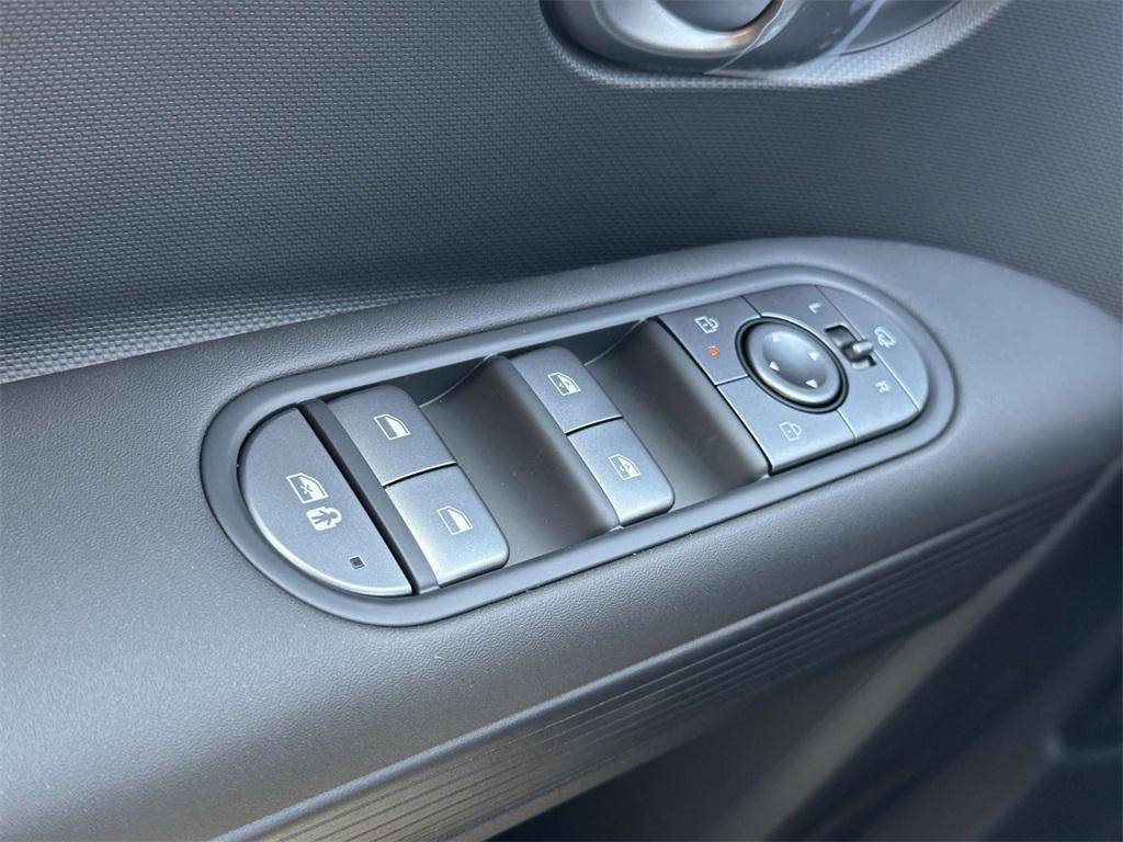 2025 Hyundai Ioniq 5 SEL photo 25