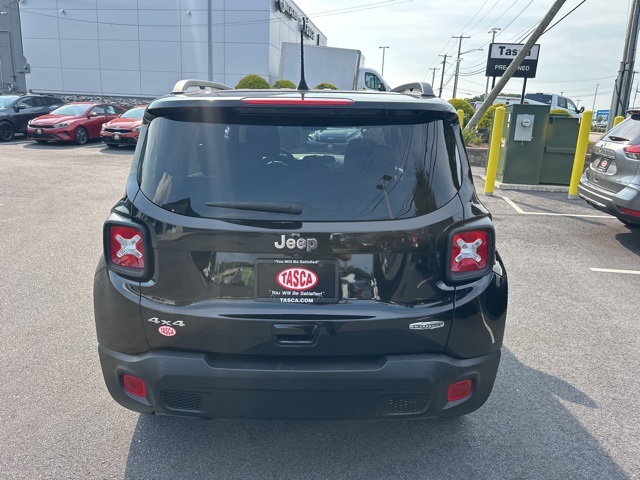 2021 Jeep Renegade Latitude photo 6