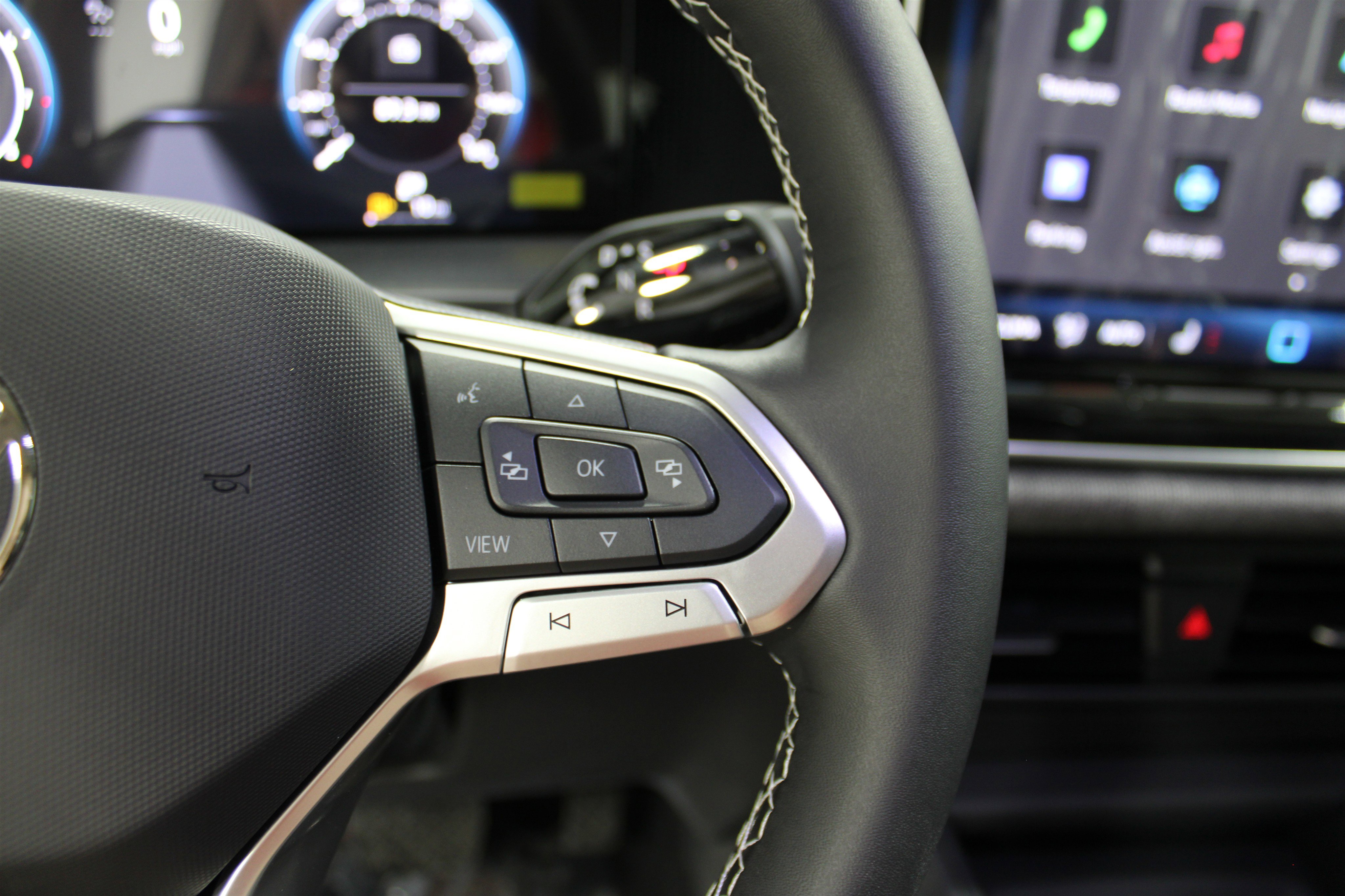 2025 Volkswagen Tiguan S photo 4