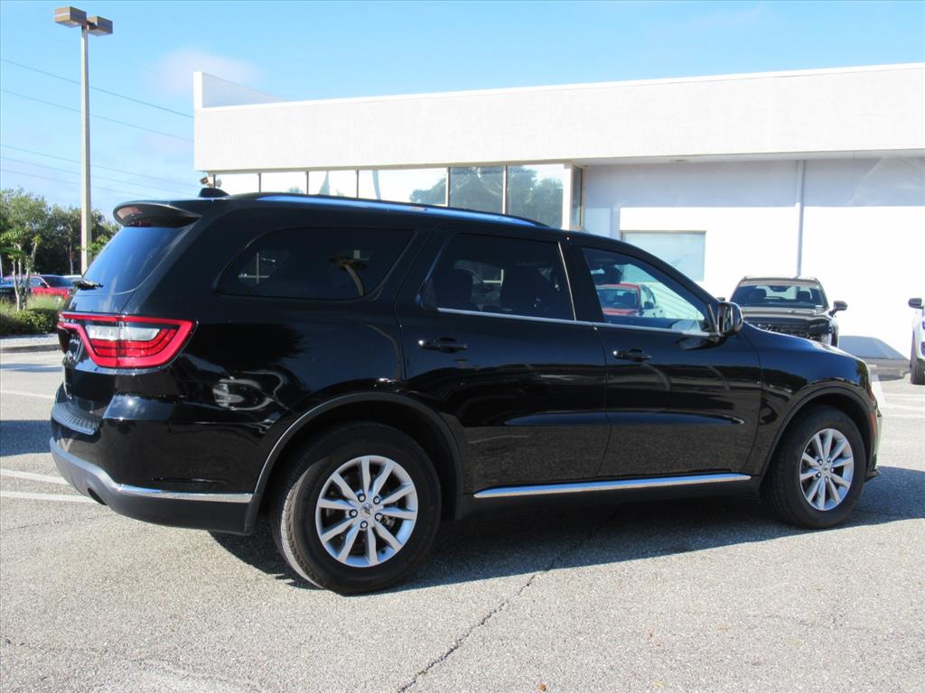 2023 Dodge Durango SXT photo 2