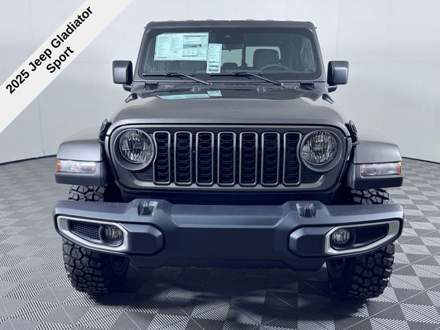 2025 Jeep Gladiator Sport photo 3