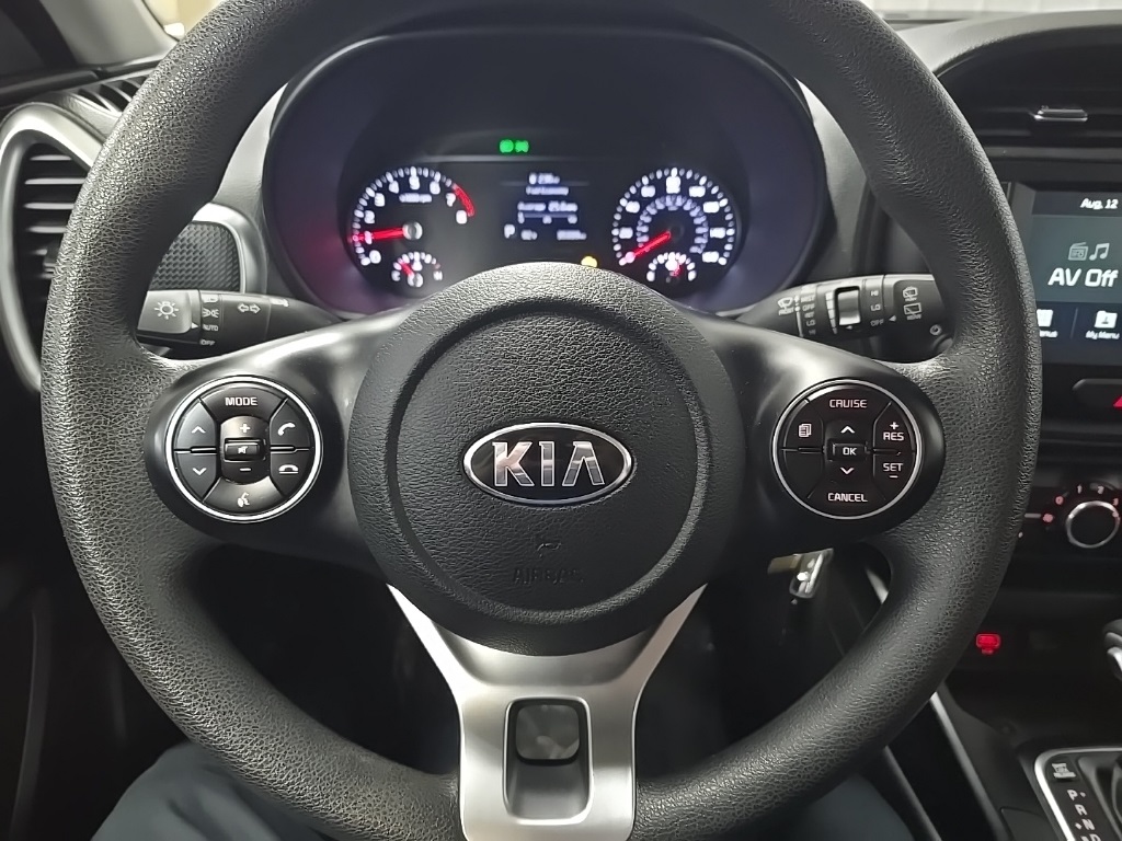 2021 Kia Soul LX photo 18