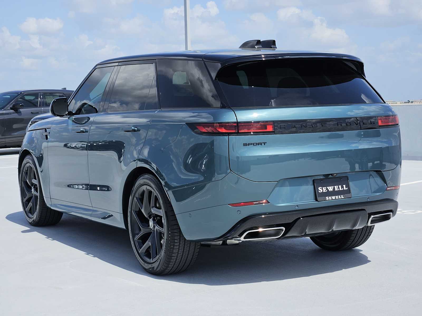 2025 Land Rover Range Rover Sport SE photo 7