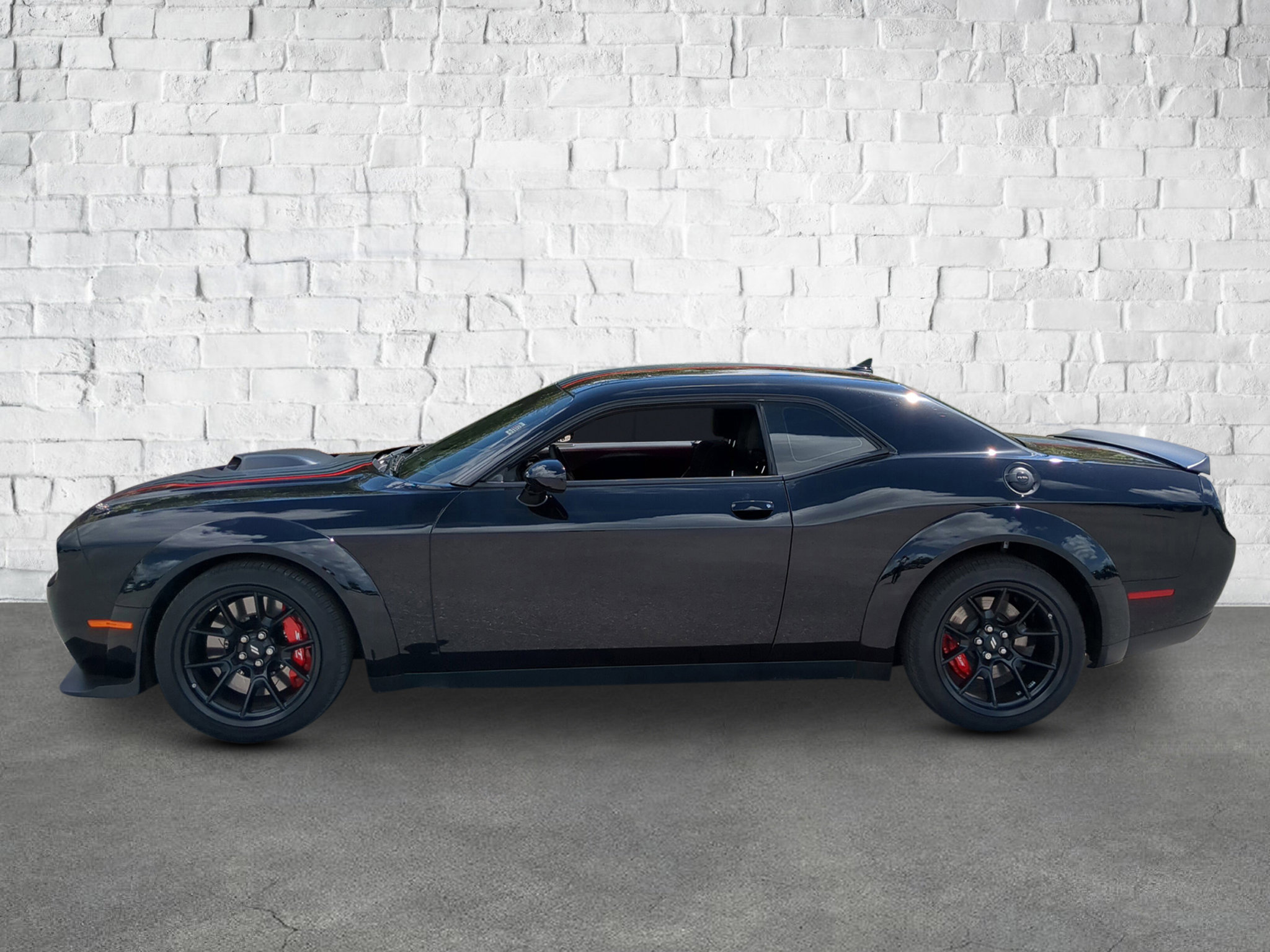 2023 Dodge Challenger R/T Scat Pack Widebody photo 7