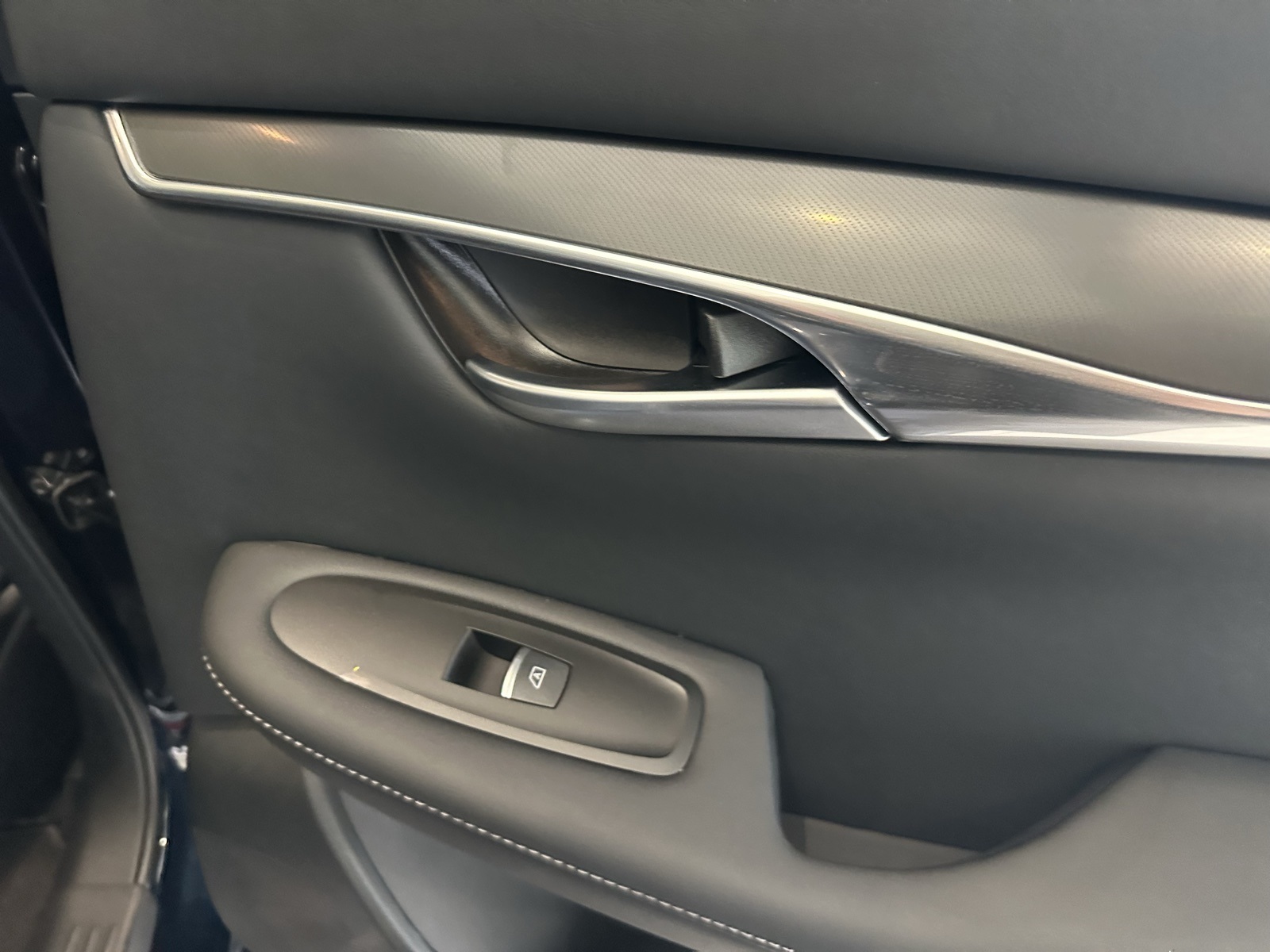 2025 Infiniti QX50 Luxe AWD photo 32