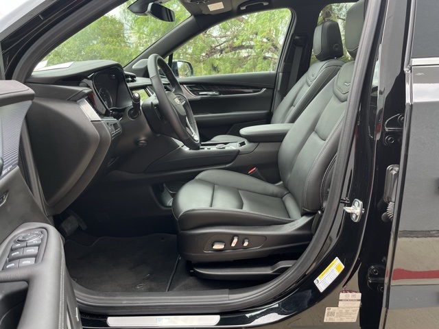 2025 Cadillac XT6 Premium Luxury photo 28