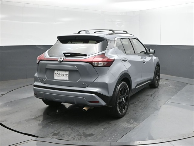 2021 Nissan Kicks SR photo 4