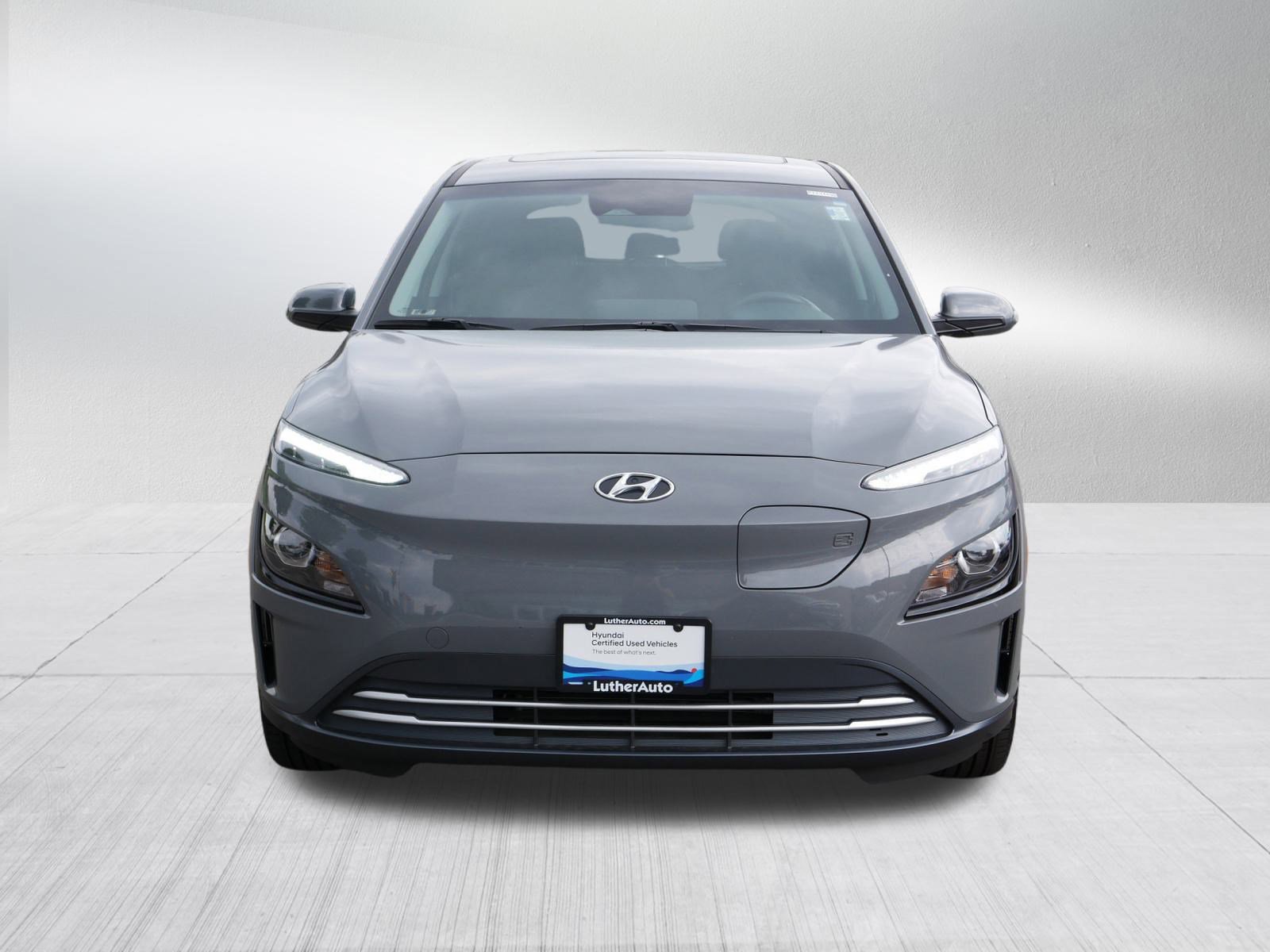 Certified 2022 Hyundai Kona EV SEL with VIN KM8K33AG2NU158655 for sale in Minneapolis, MN