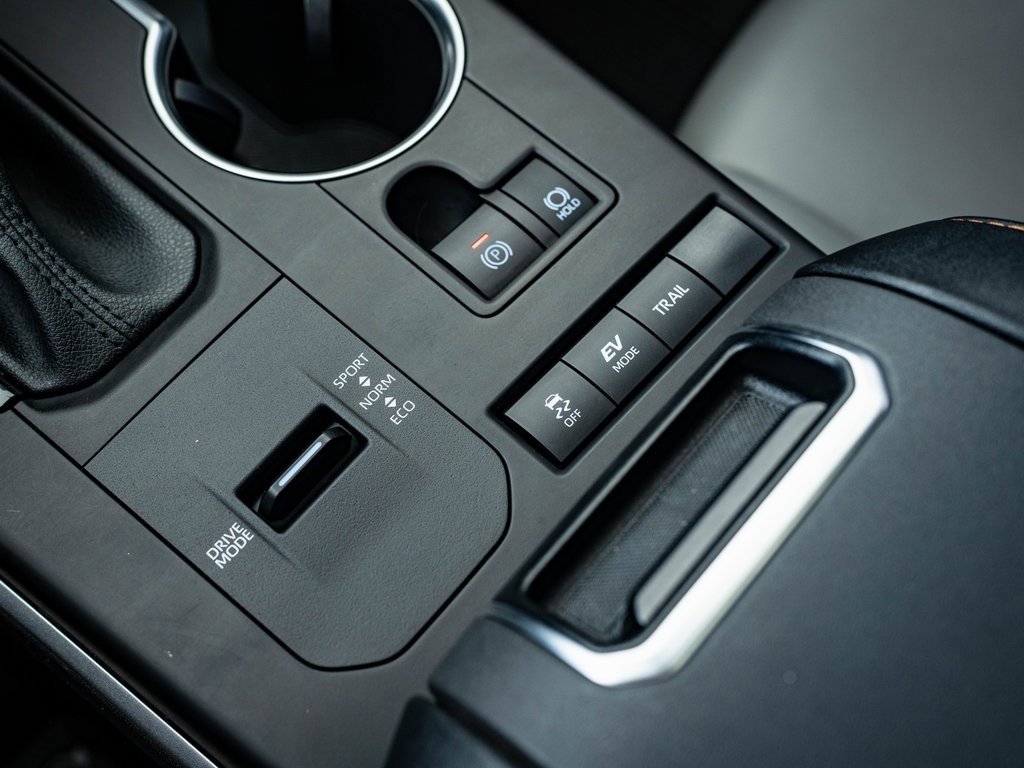 2022 Toyota Highlander Hybrid Bronze Edition photo 31