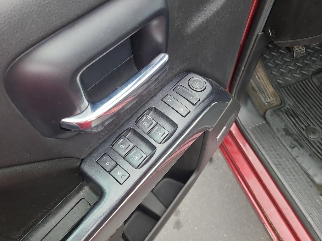 2015 Chevrolet Silverado 2500HD LT photo 15