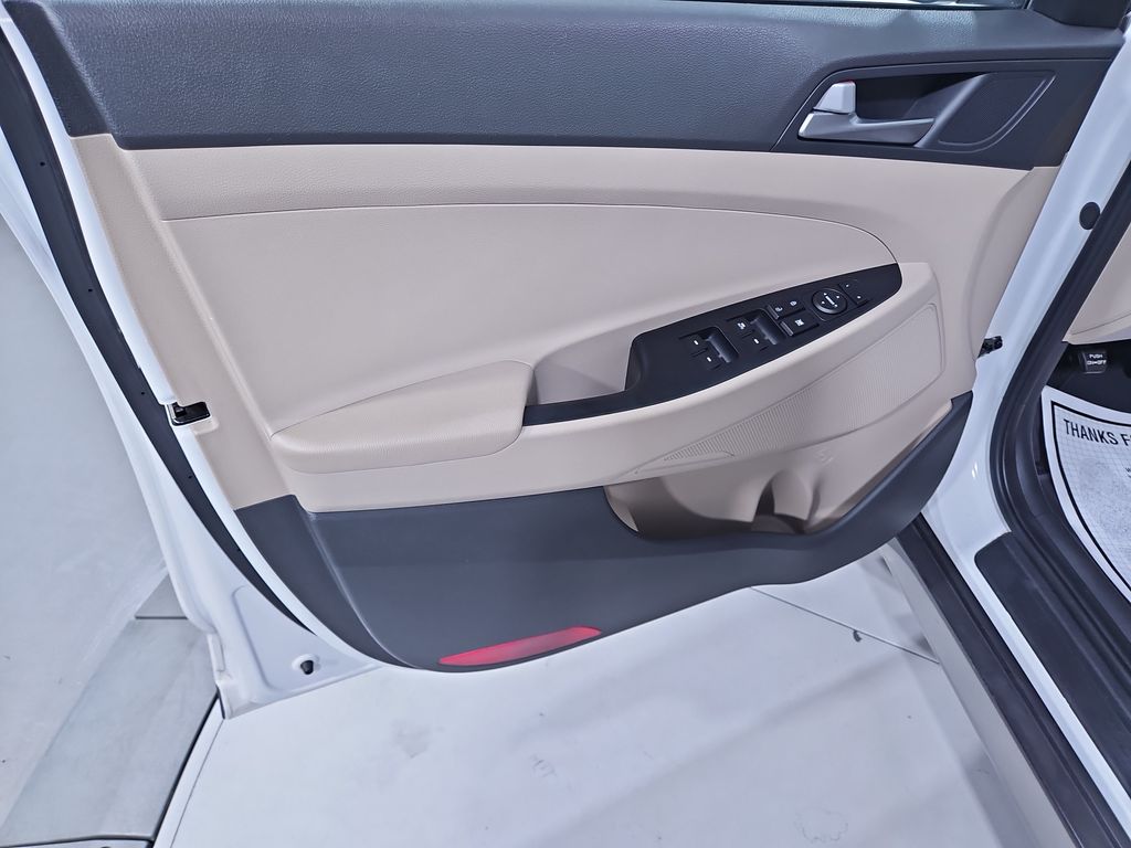 2017 Hyundai Tucson SE photo 8