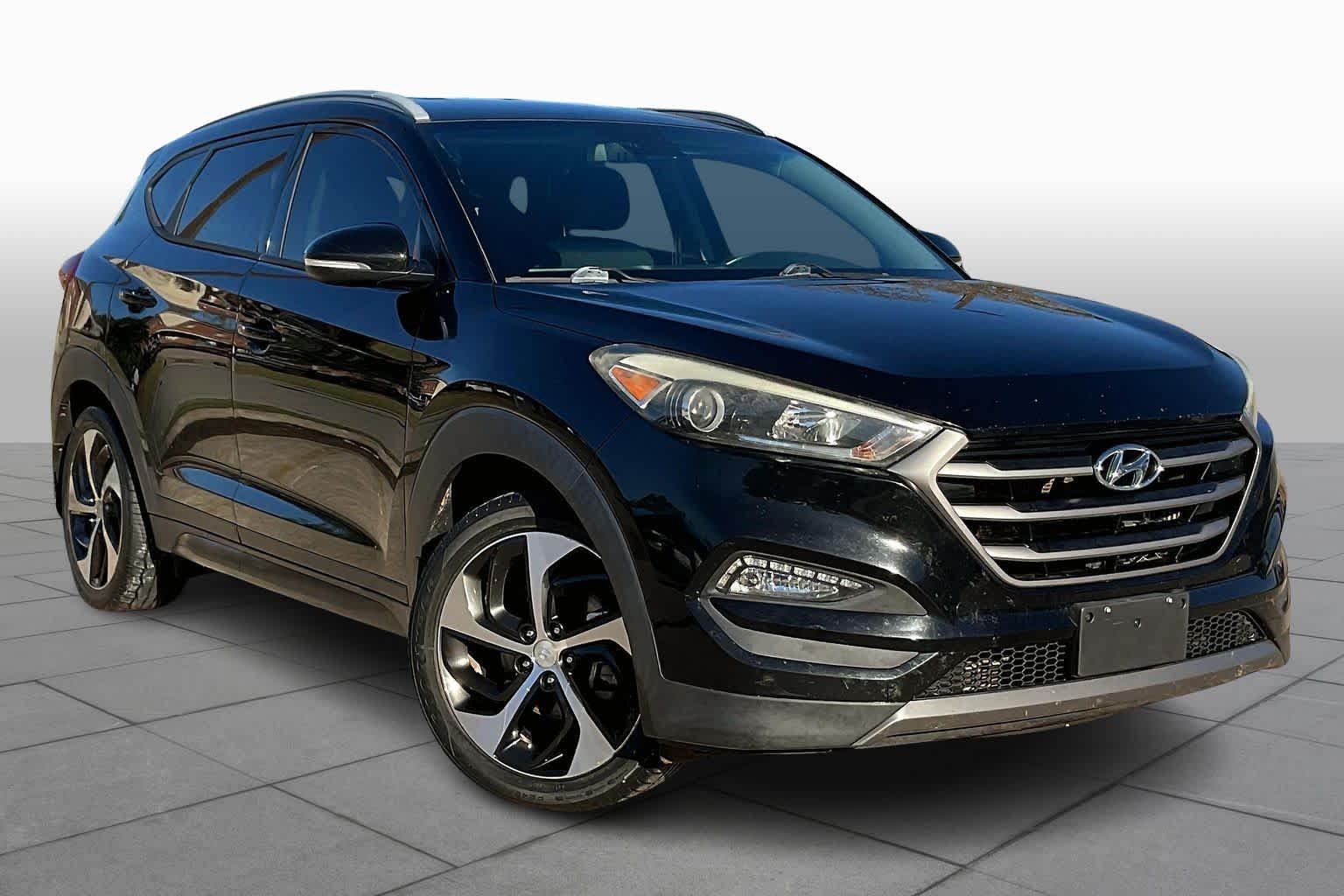 2016 Hyundai Tucson Sport photo 2