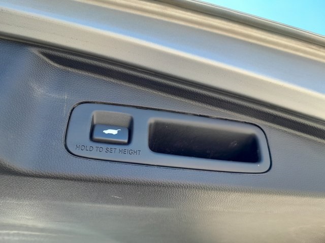 2018 Honda CR-V Touring photo 57