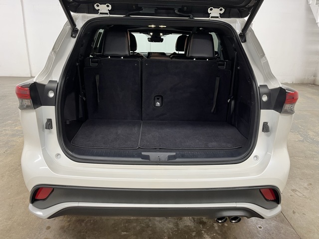 2021 Toyota Highlander XSE photo 21