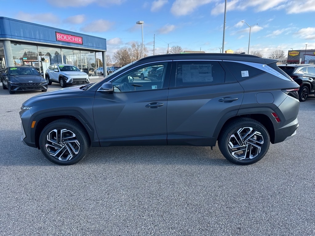 2025 Hyundai Tucson Limited photo 2