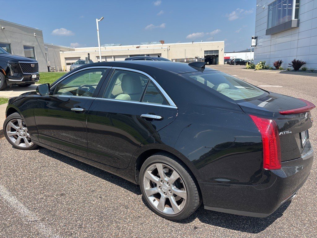 2016 Cadillac ATS Luxury photo 2