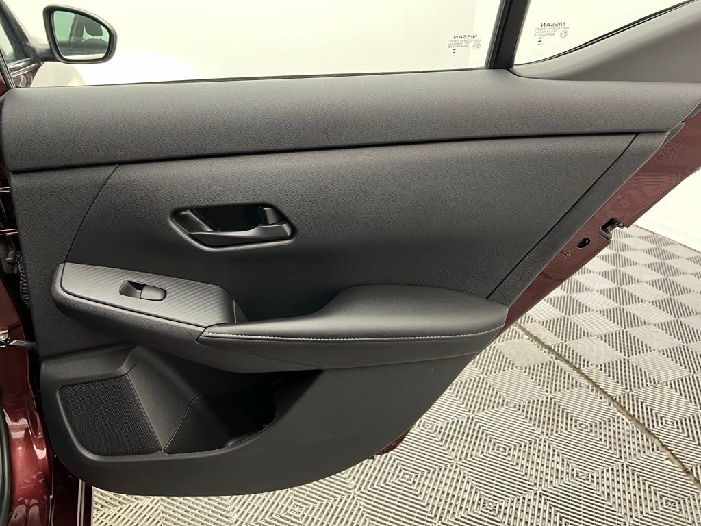 2024 Nissan Sentra SV photo 18
