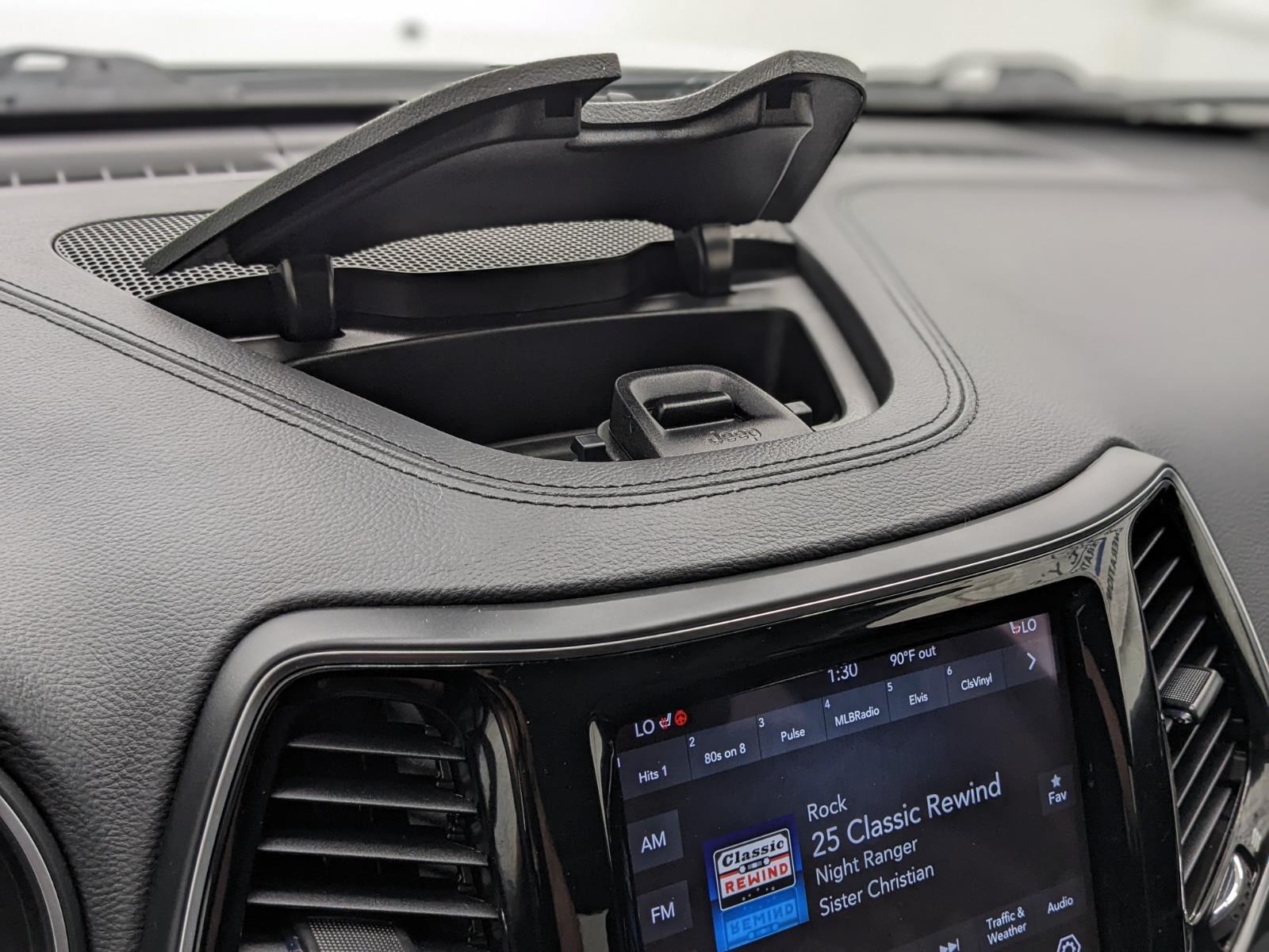 2022 Jeep Cherokee Limited photo 4
