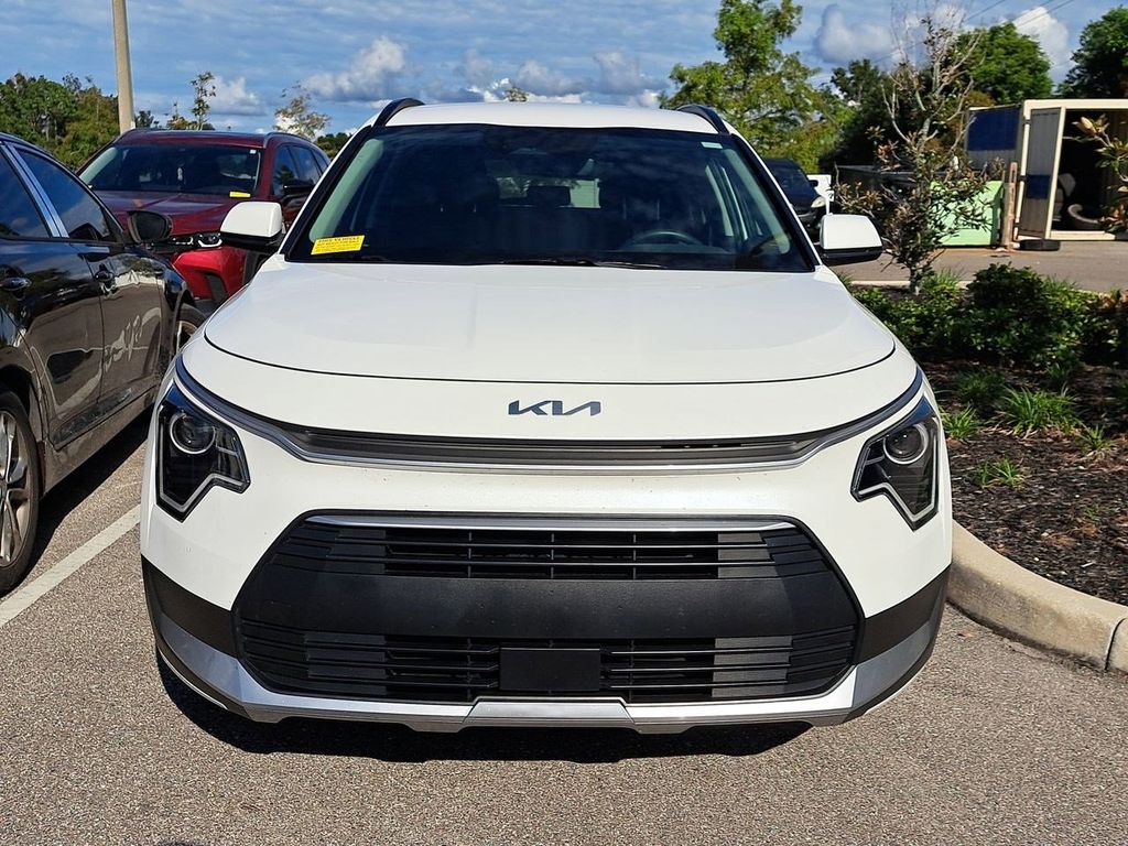 2024 Kia Niro EX photo 4