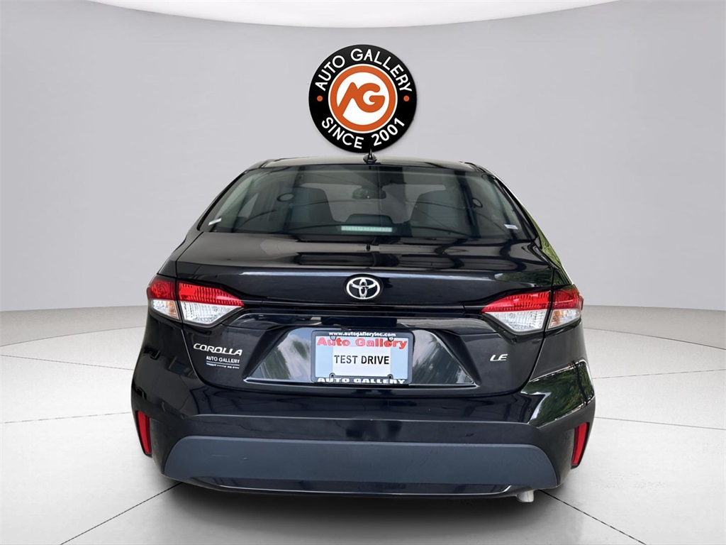 2022 Toyota Corolla LE photo 4