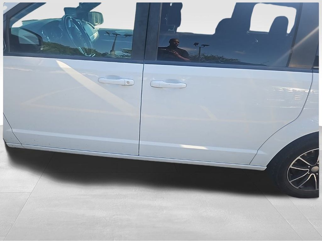 2018 Dodge Grand Caravan GT photo 5
