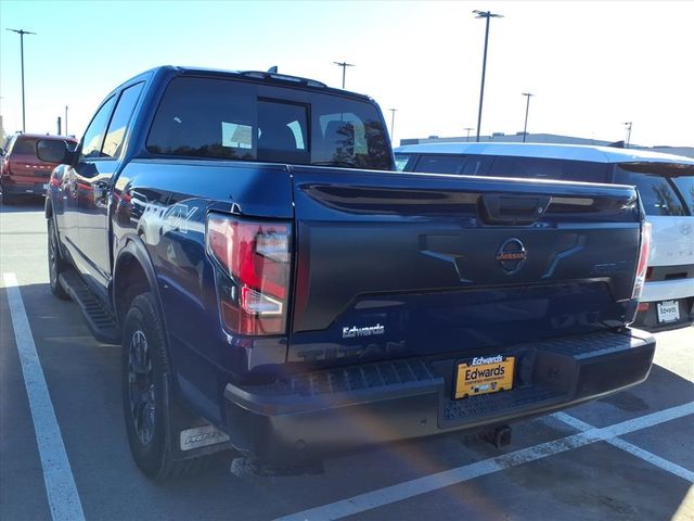 2022 Nissan Titan PRO-4X photo 4